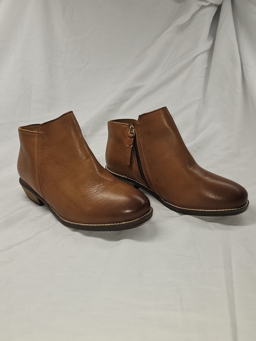 Brown leather ankle boots with zipper size 8w #leather #ankleboots #boots
